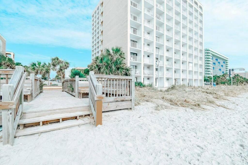 Ocean Front Comfy Condo W/Kitchen, Sleeps 4, Snowbird Paradise شاطئ ميرتل المظهر الخارجي الصورة